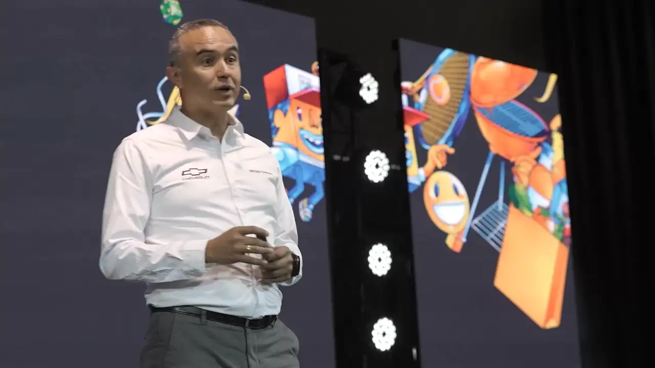 Presentación con pantallas para Chevrolet